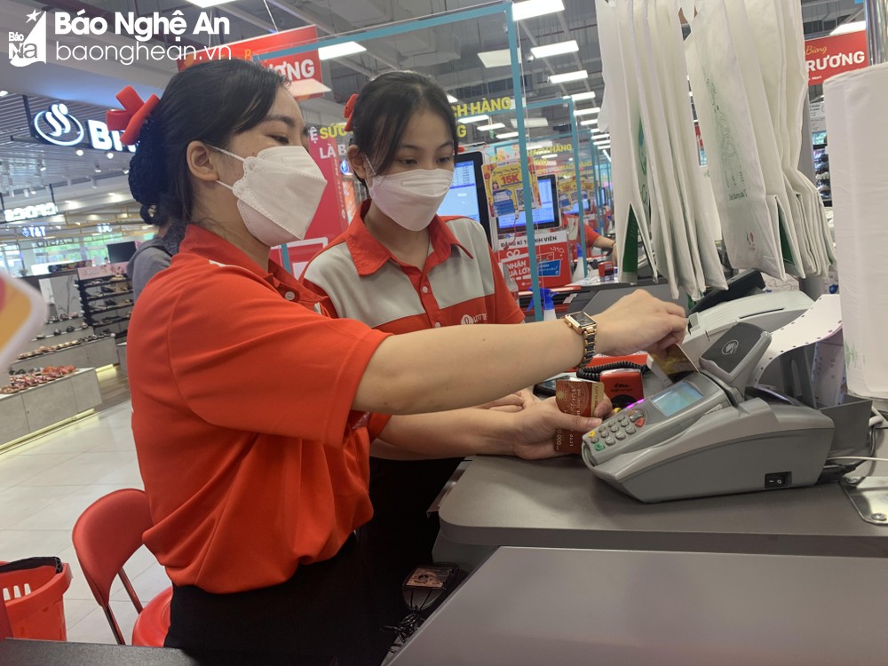 Phấn đấu đưa Nghệ An trở thành trung tâm chuyển đổi số của khu vực Bắc Trung Bộ